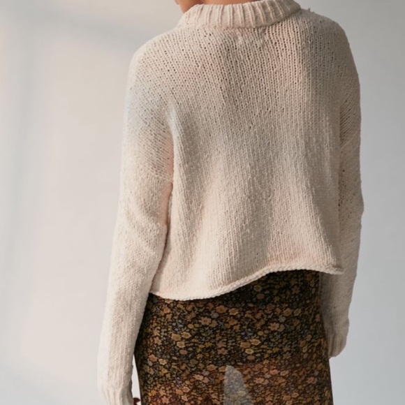 UO Chenille sweater! 🤩❤️ - Picture 2 of 5